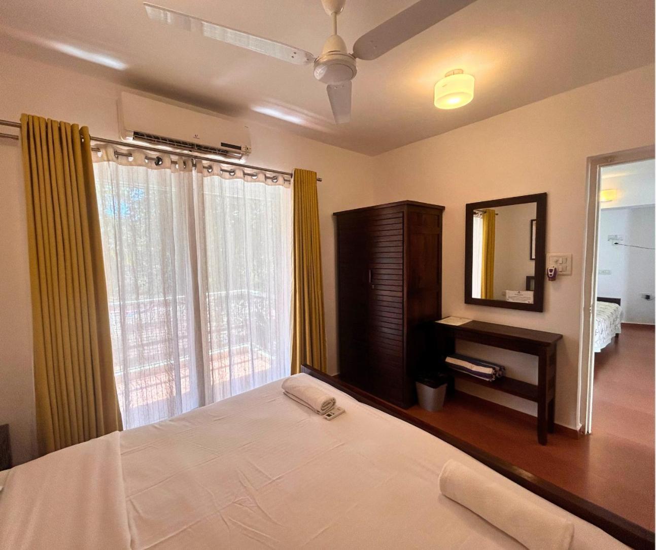 Jungle Hut-Annabelle'S Beach Apartments At Bernard Simao,Calangute,Goa Candolim Exterior foto